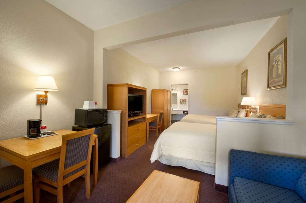 Ramada By Wyndham Kissimmee Downtown Hotel Bilik gambar